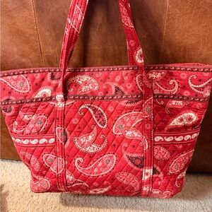 RETIRED Vera Bradley “Red Mesa Paisley” Quilted Tote Bag LARGE